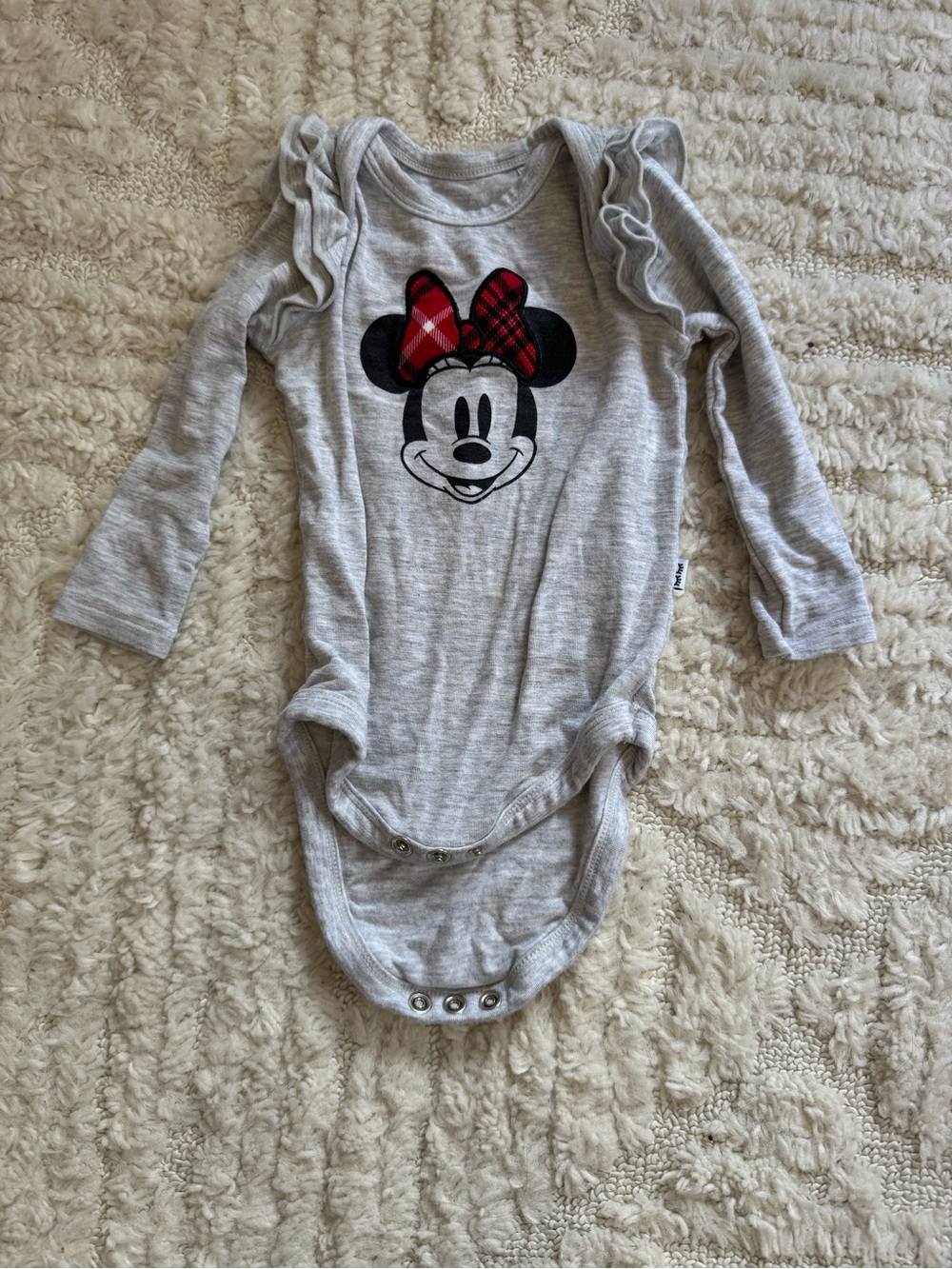 Little Sleepies Disney Gray Minnie Mouse Ruffle-Shoulder Bodysuit with Red Bow